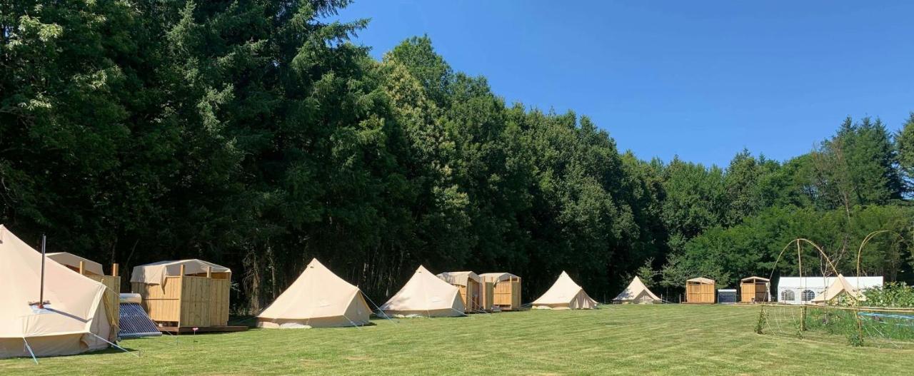 ホテル Au Pre Fleuri Eco Glamping Le Lindois エクステリア 写真